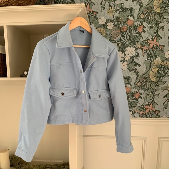 NWOT SHEIN BABY BLUE CROPPED JACKET L - Picture 3 of 5